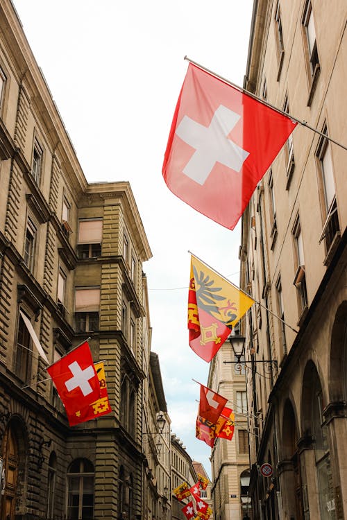 JFK⇄GVA SWISS Business Class for 54K LifeMiles